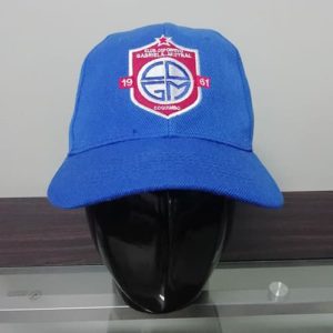 gorra con bordado personalizado