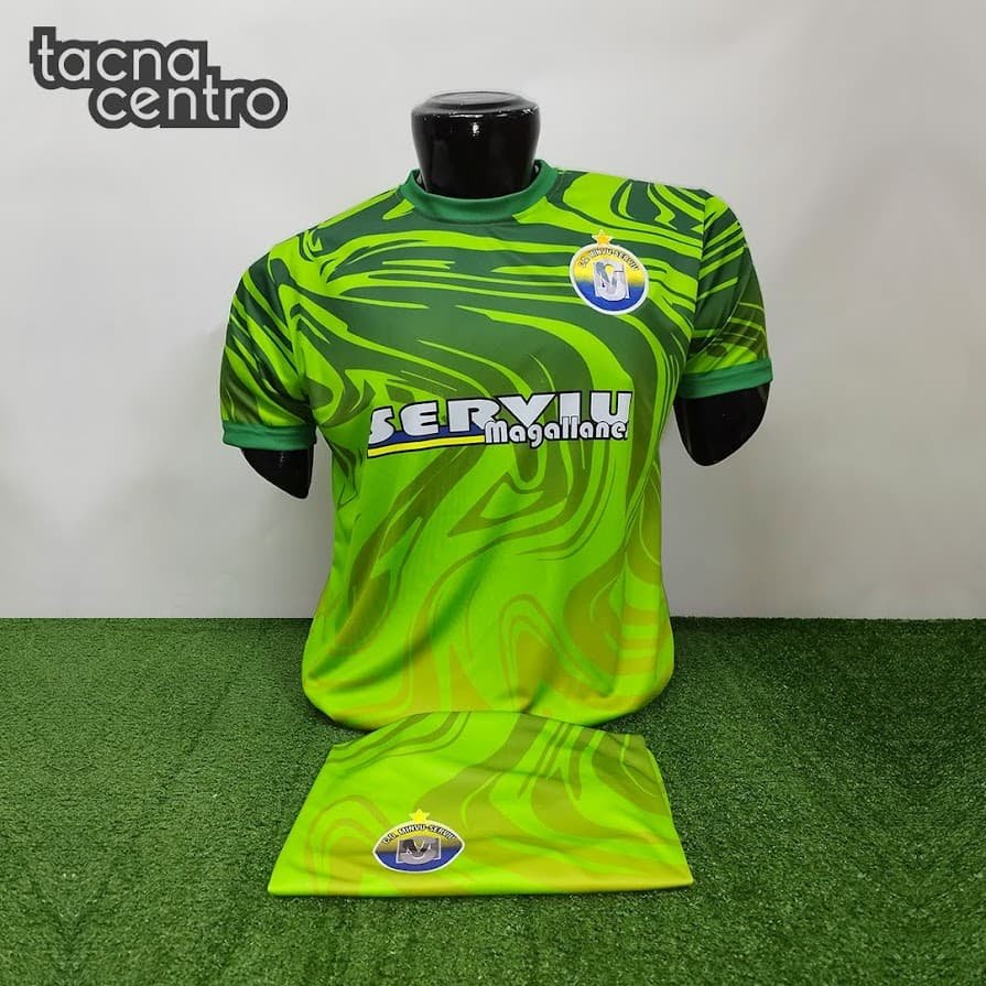 uniforme de futbol color verde claro