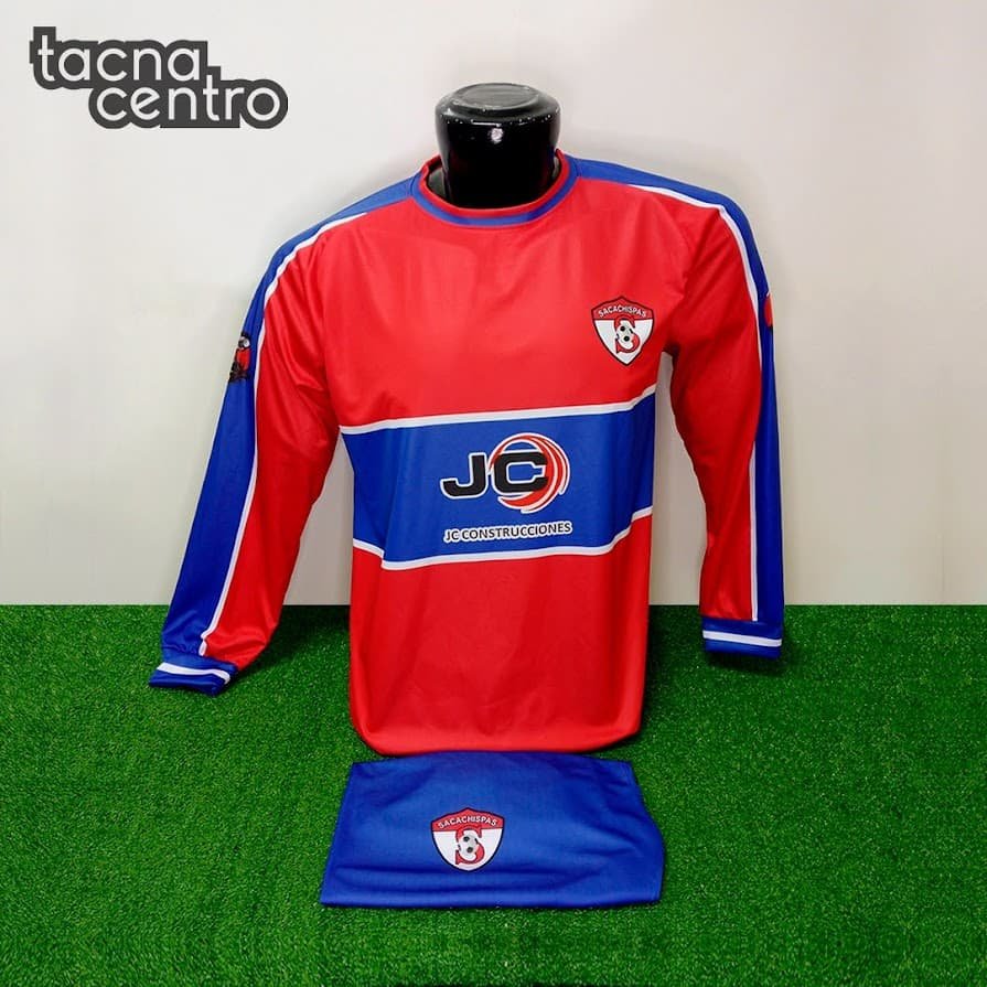 uniforme de futbol color rojo con azul