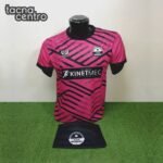 camisetas de futbol color rosado con negro