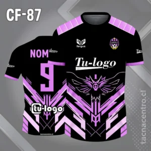 Camiseta de futbol negra con ave volando hombros de color morado