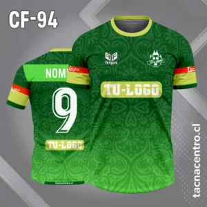 Camiseta de futbol verde con patrones de flores y mangas de color