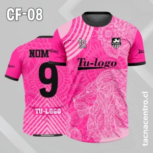 Camiseta de futbol color rosado con cabeza de leon color rosado pastel