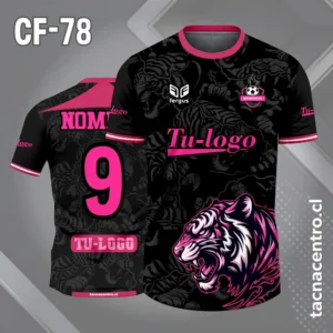 Camiseta de futbol tigre con fondo negro patrones grises rosado