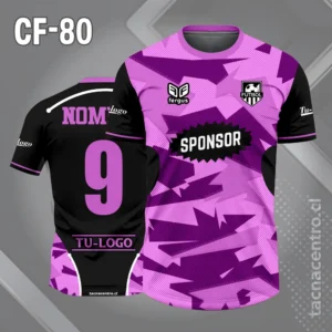 Camiseta de futbol morado con figuras abstractas sombreadas