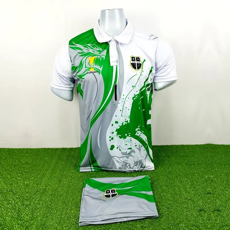 camisetas de futbol blancas con verde