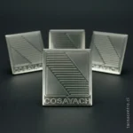 foto de pines plateados forma de cuadrado logo cosayach