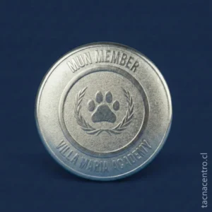 pines plateados con forma bombeada y fondo arenado forma redonda