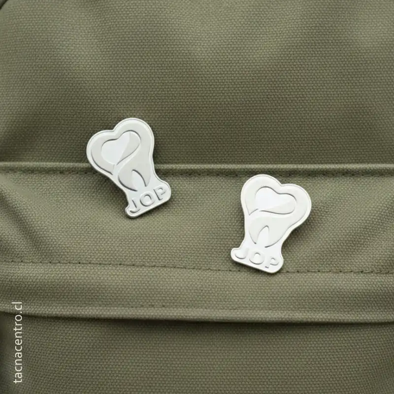 usos de los pines plateados para emprendimientos