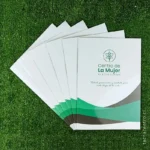fotos de carpetas corporativas para clinica atencion a mujeres