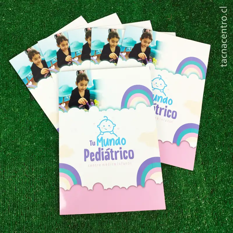 fotos de carpetas en arica para centro pediatrico 2026