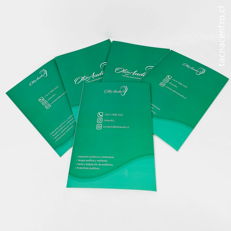 fotos de carpetas en santiago para empresa de venta de audifonos 2026