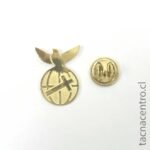 pines dorados personalizados paloma de la paz