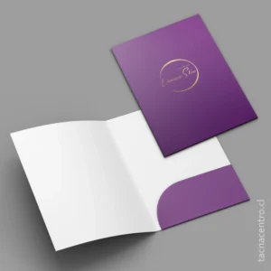 producto carpetas hot stamping con bolsillo unico para clinica dermatologica