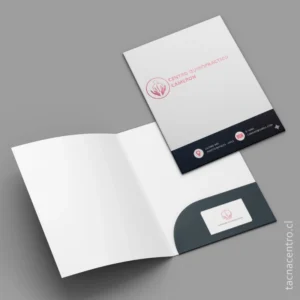 producto carpetas hot stamping y bolsillo tarjetero para centro quiropractico