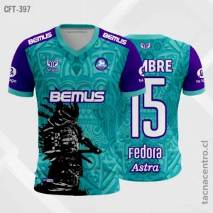 Camiseta de Futbol Turquesa con mangas moradas