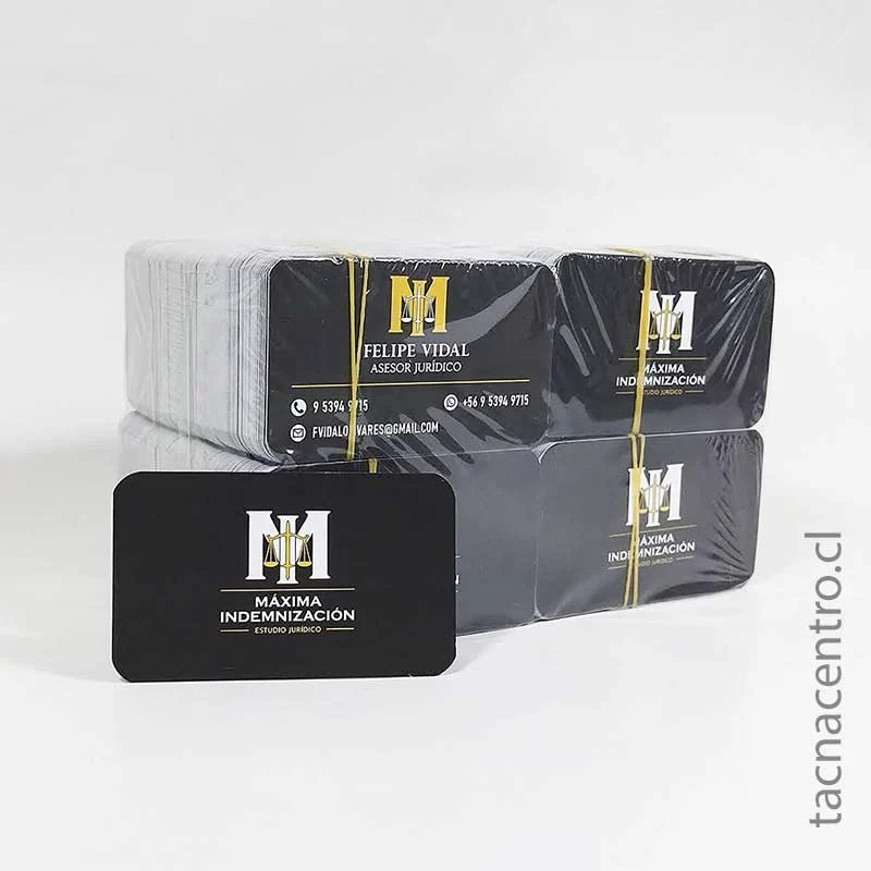 foto de tarjetas laminadas para estudio juridico 