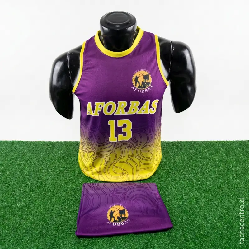 foto de camiseta de basquetbol personalizada