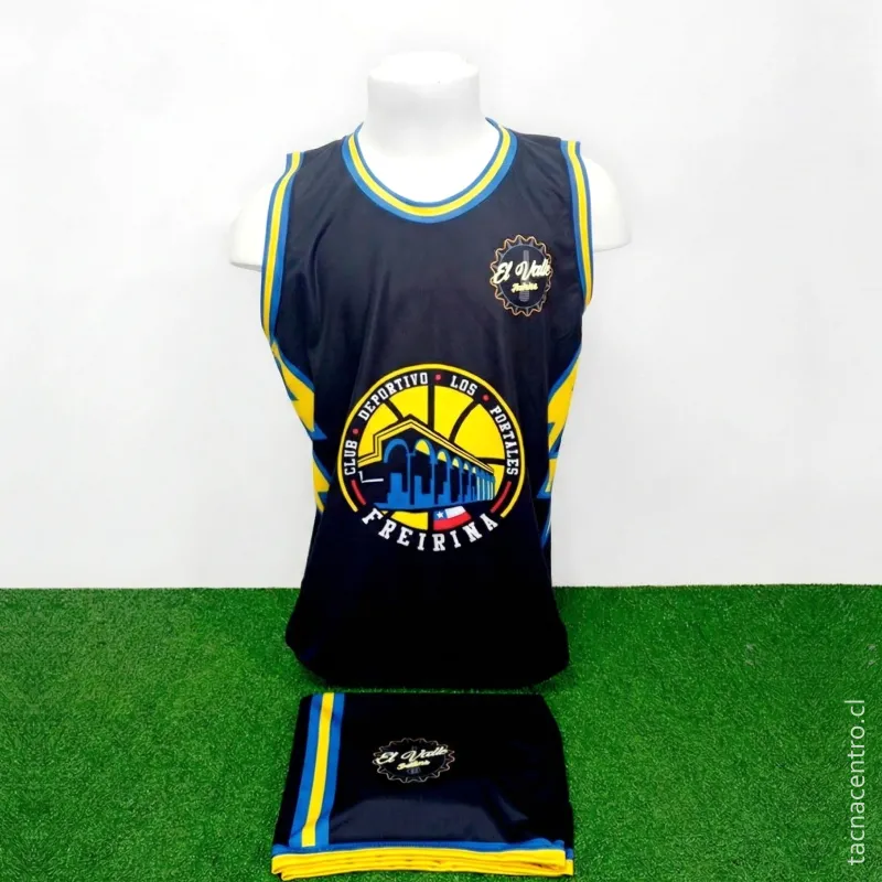foto de camiseta de basquetbol personalizada