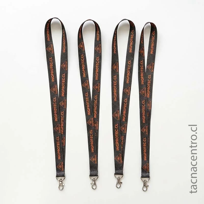 foto de lanyards personalizados para ingenieria