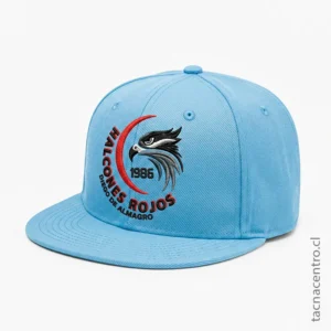 Gorra snapback celeste para ligas y equipos de fútbol 2026.