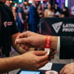 Uso de pulseras para eventos en control de accesos 